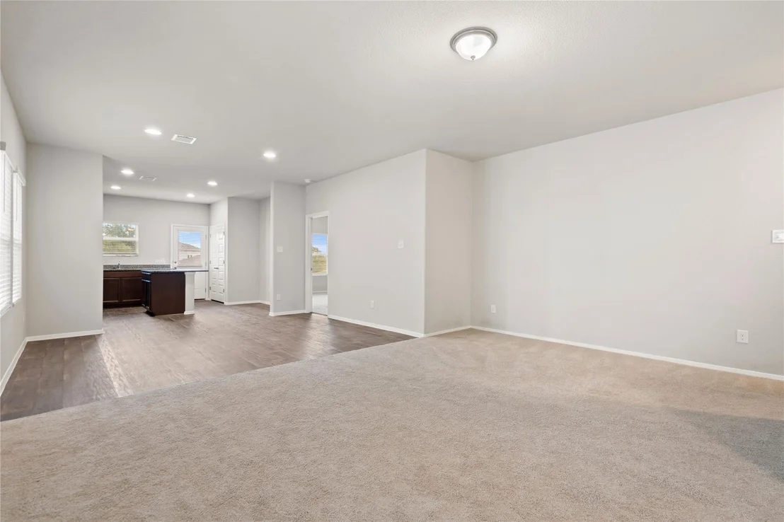 Photo of 129 Tall Grass DR