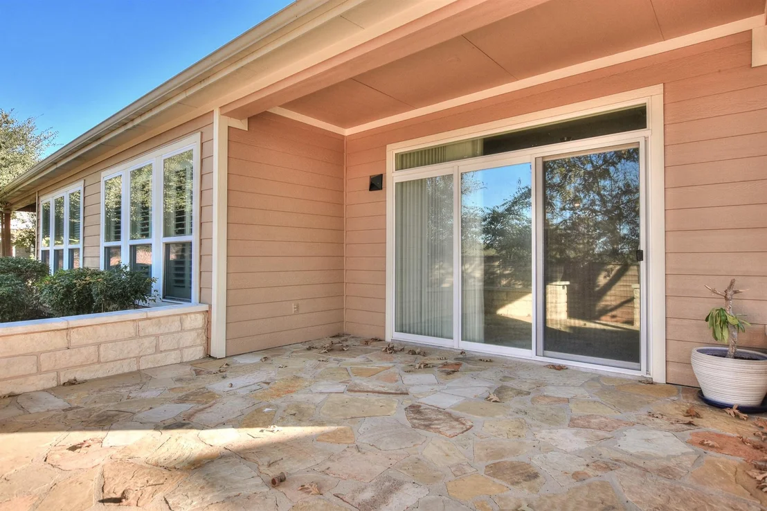 Photo of 245 Bonham LOOP