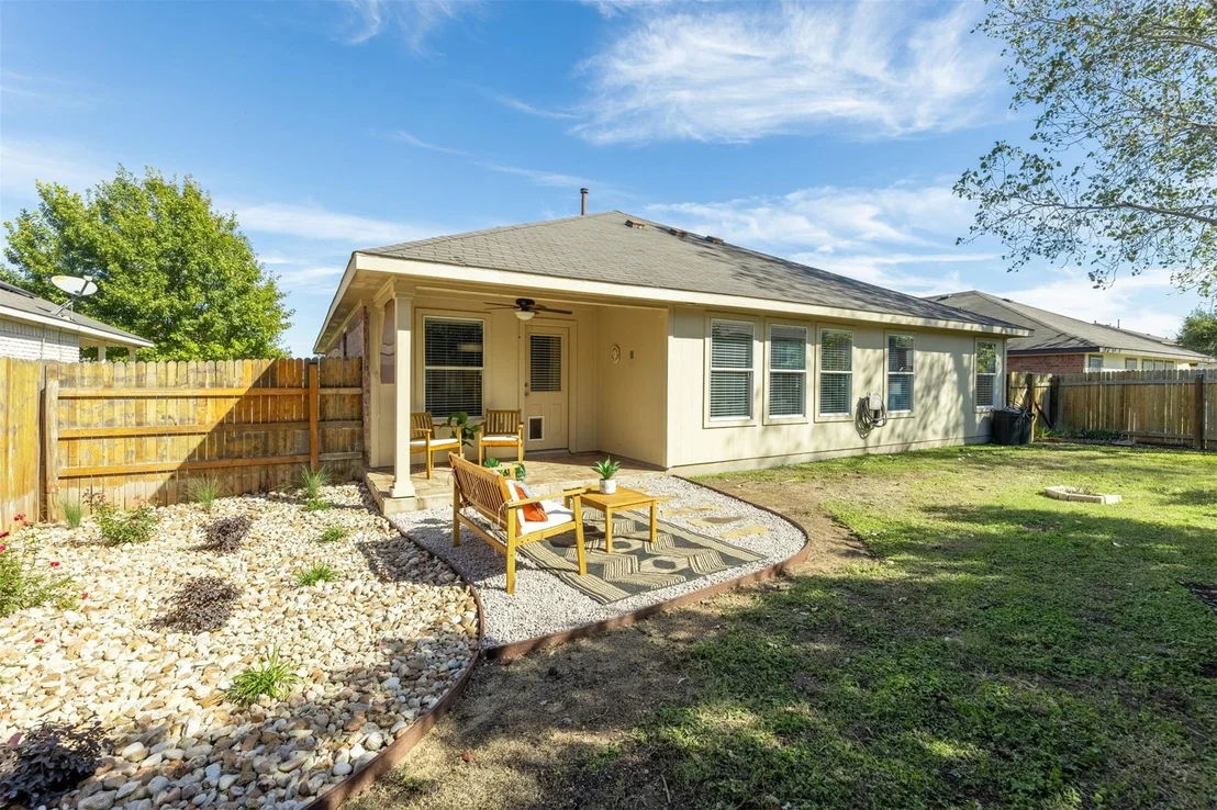 Photo of 103 Pedernales DR