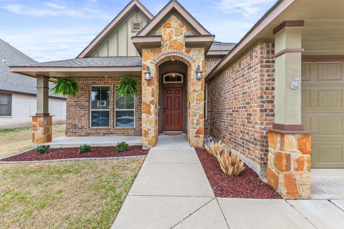 Photo of 3511 Castleton DR