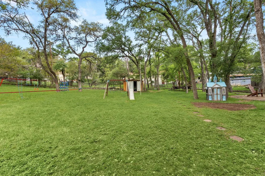 Photo of 112 Ridgeway DR