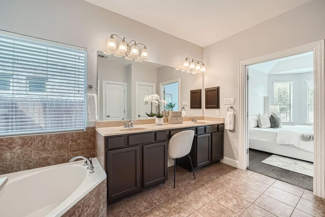 Photo of 1015 Rowland CV