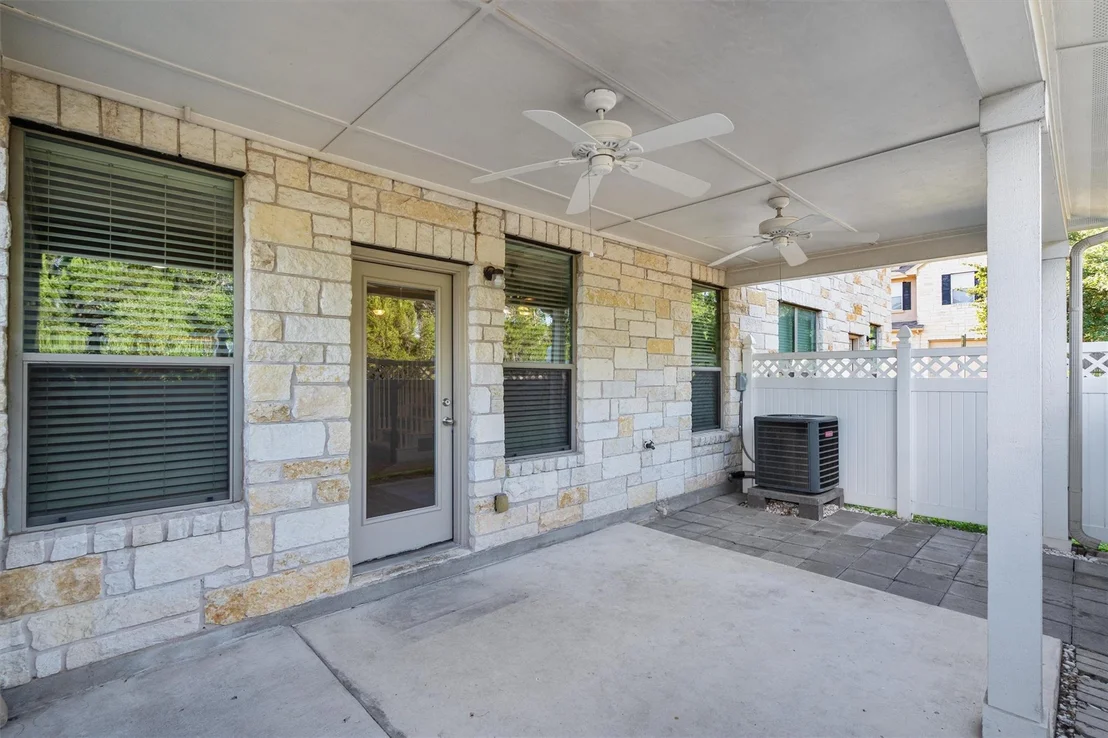 Photo of Unit 1202 at 700 Mandarin Flyway