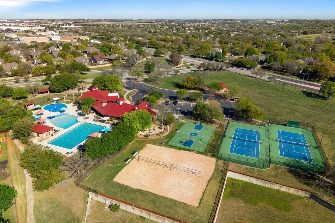 Photo of 2221 Village View LOOP