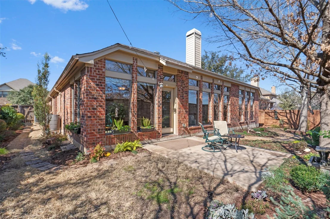 Photo of 2806 Prosperity