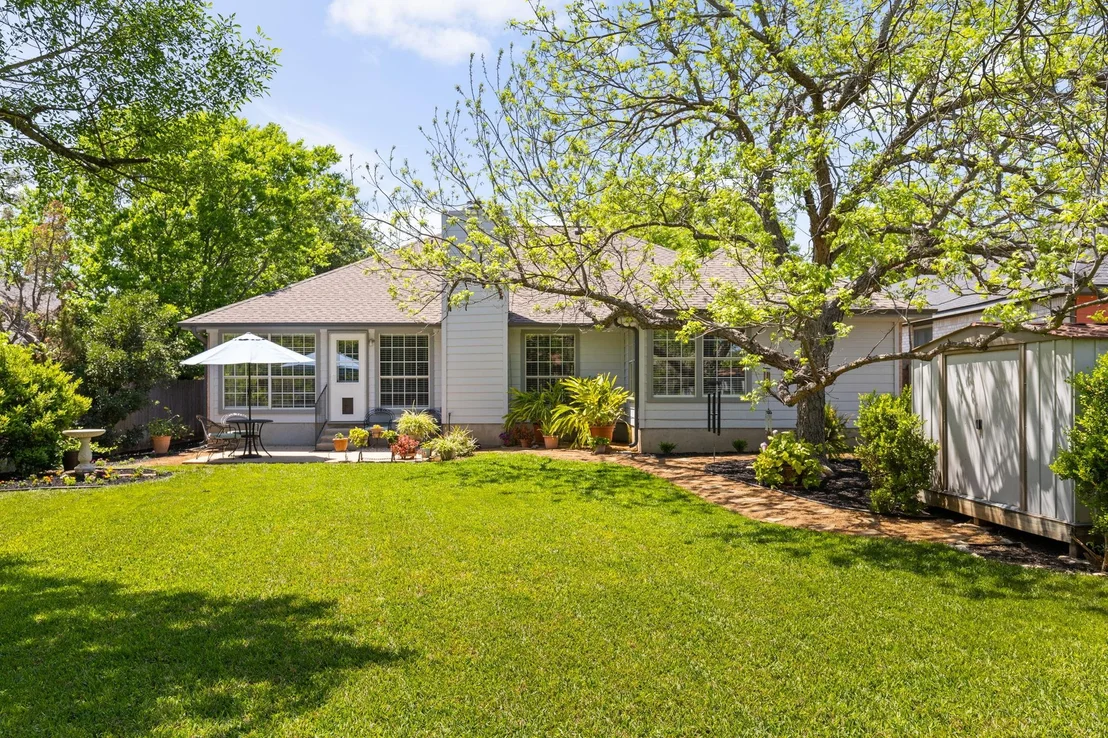 Photo of 1212 Willow Creek DR