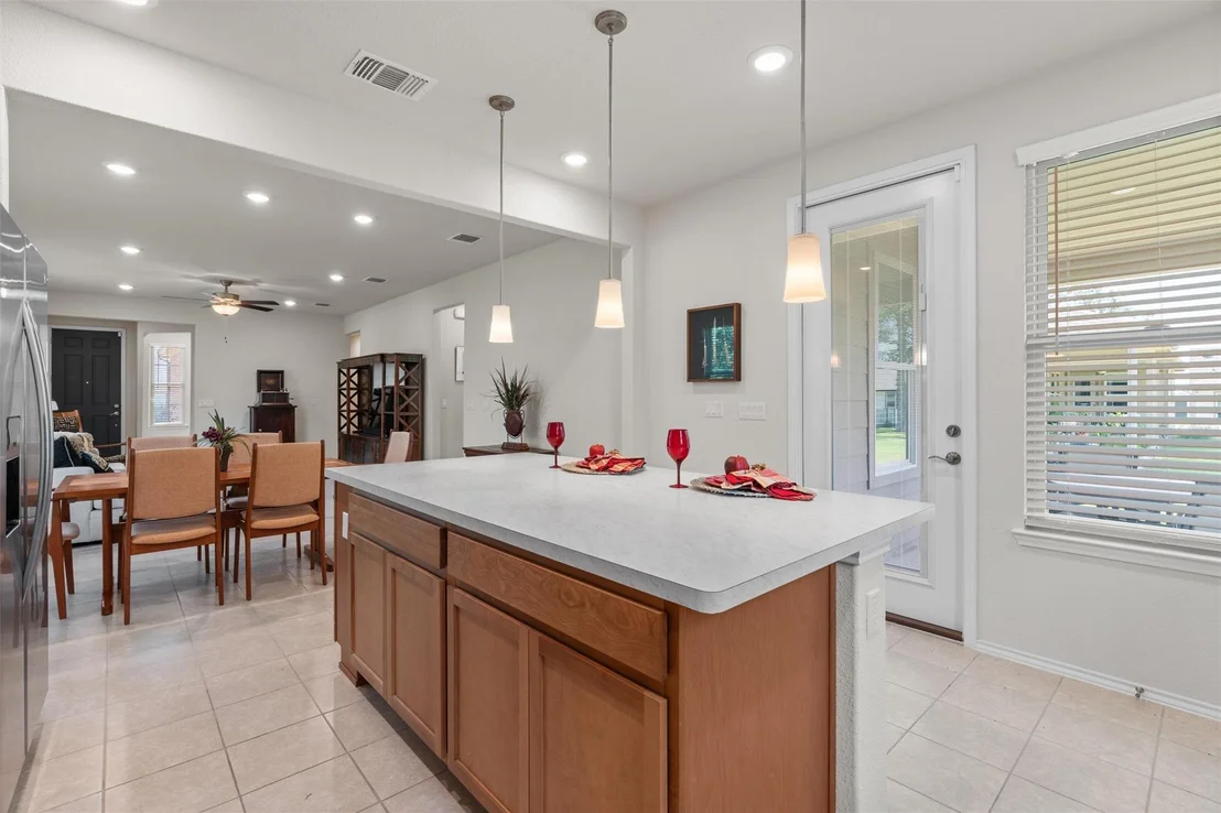 Photo of 502 Saratoga LN