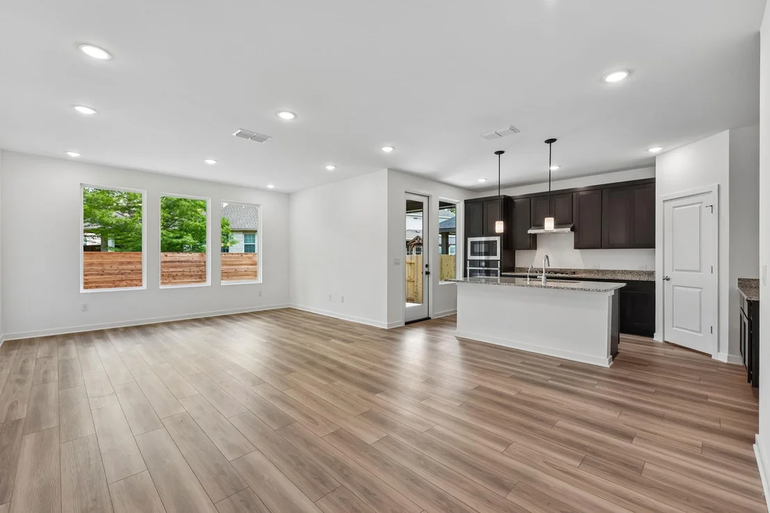 Photo of 310 Romans RD