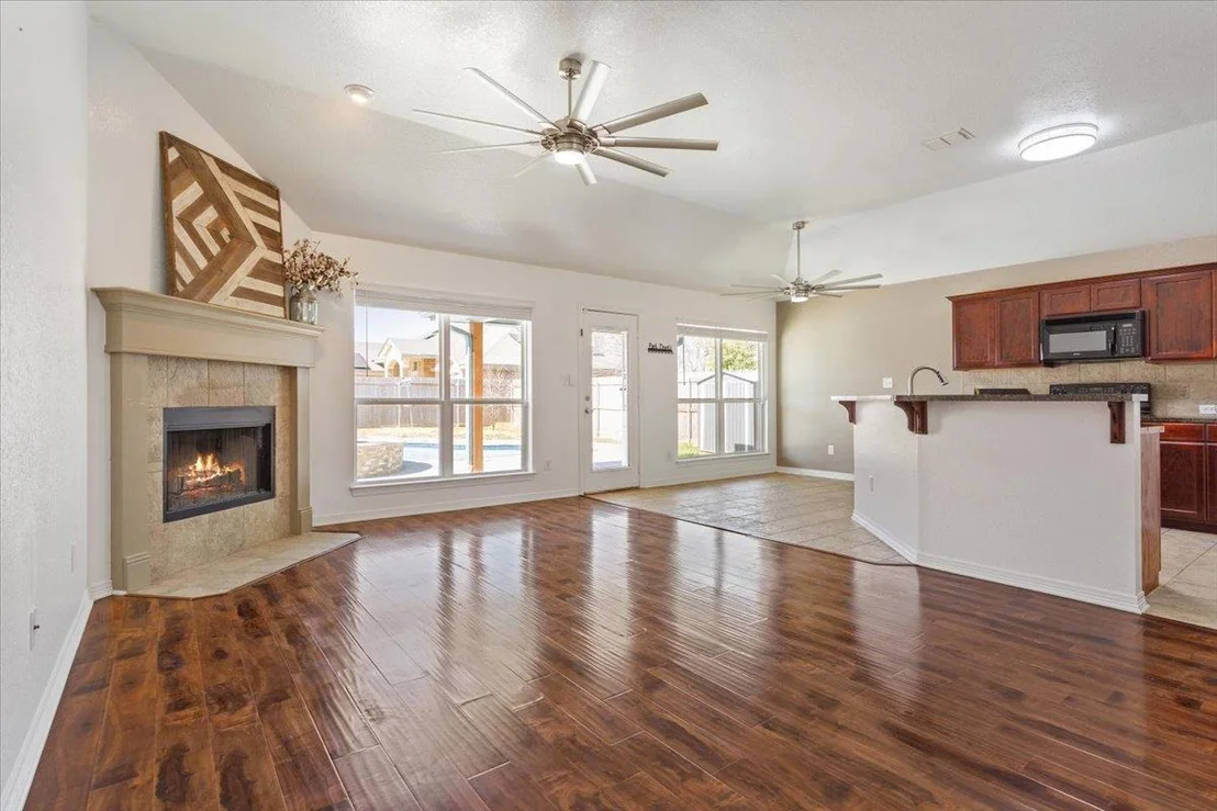 Photo of 5128 Duke DR