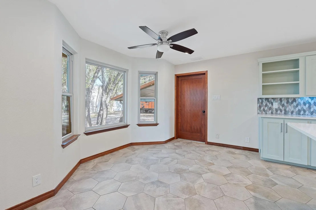 Photo of 2013 Mayfield DR
