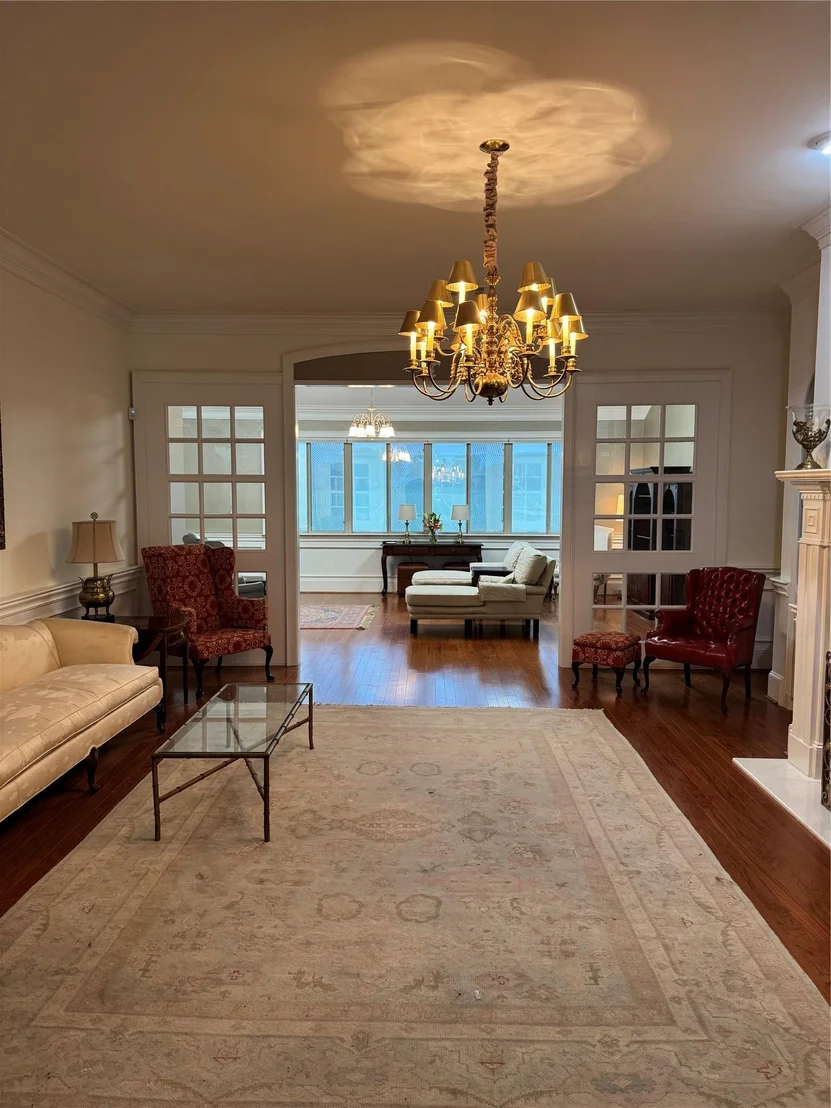 Photo of 1306 Walker CIR