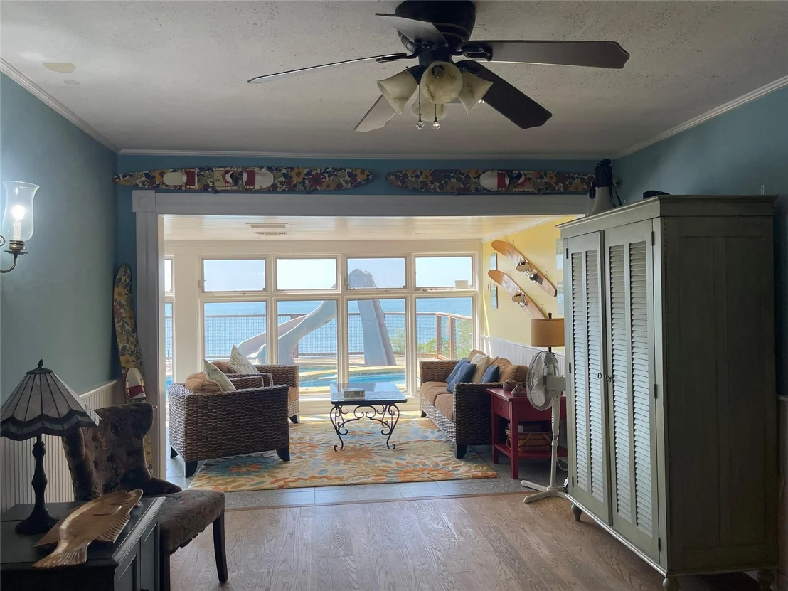 Photo of 138 Suzann LN