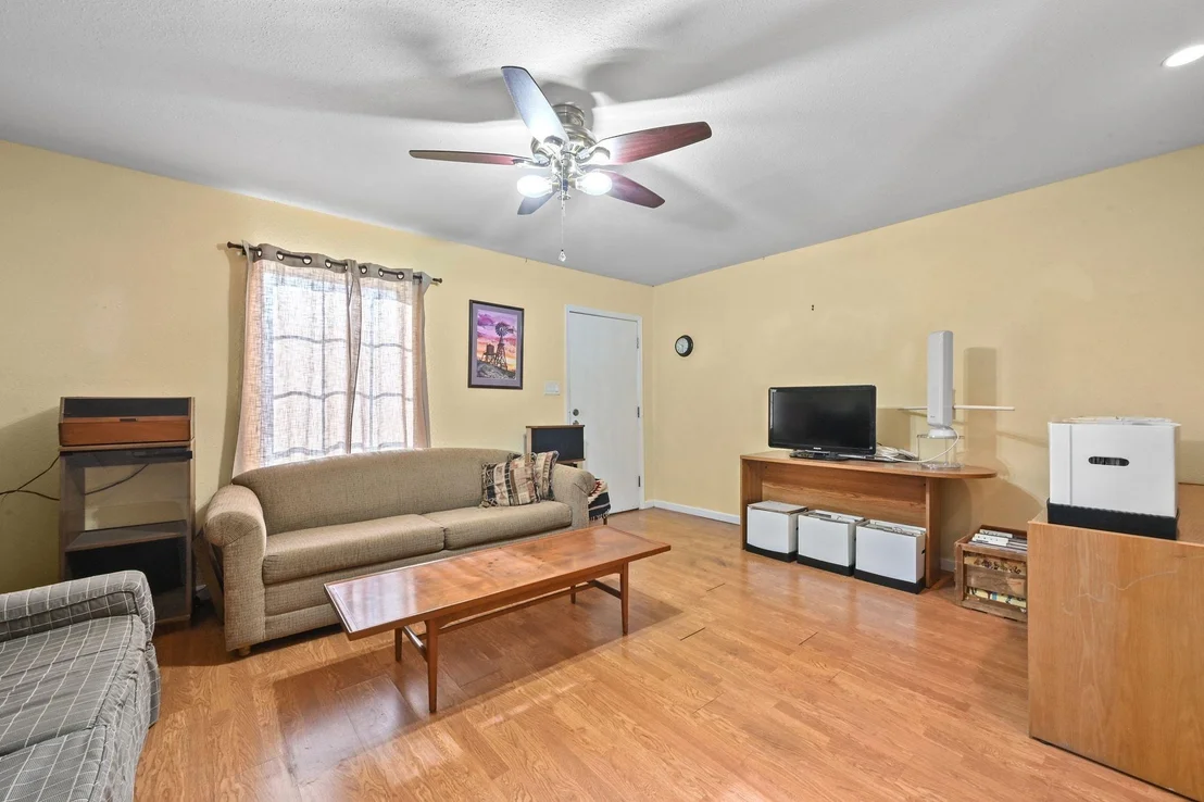 Photo of Unit 28 at 2425 Ashdale DR