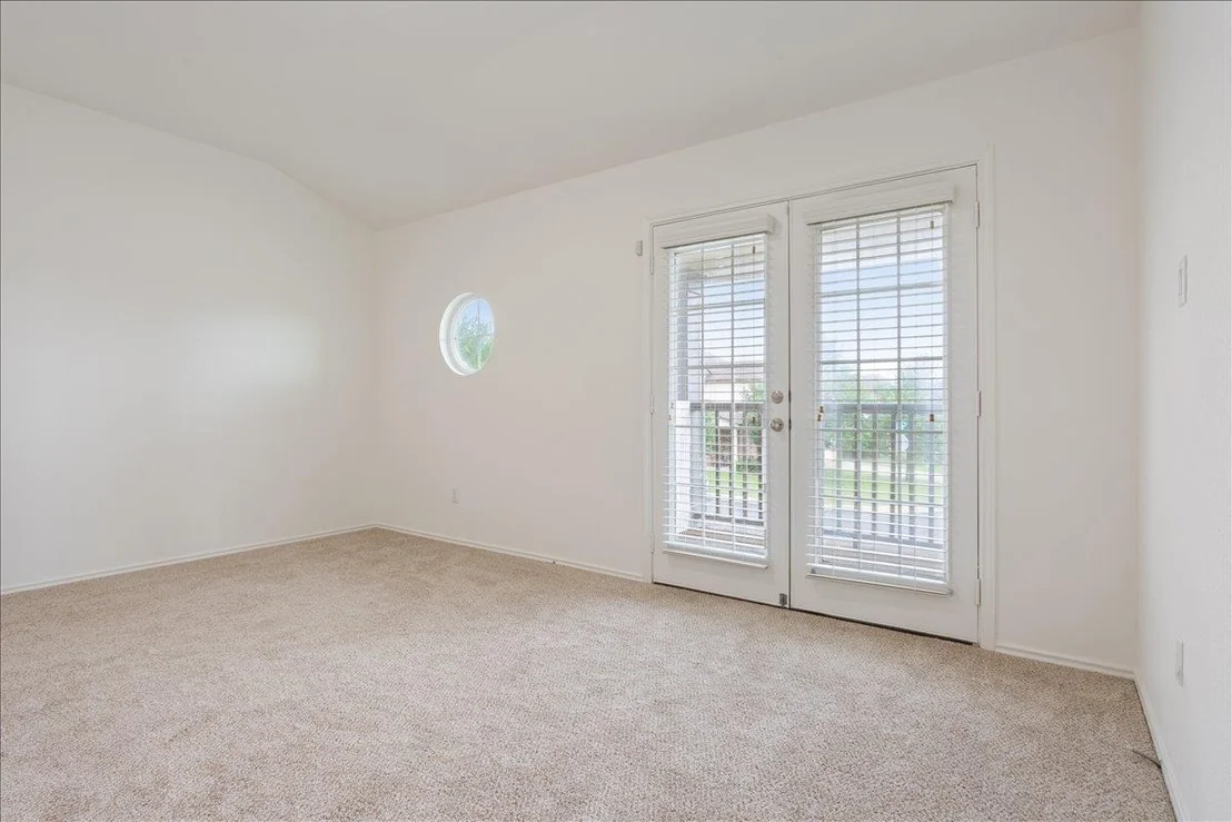 Photo of 240 Foster LN