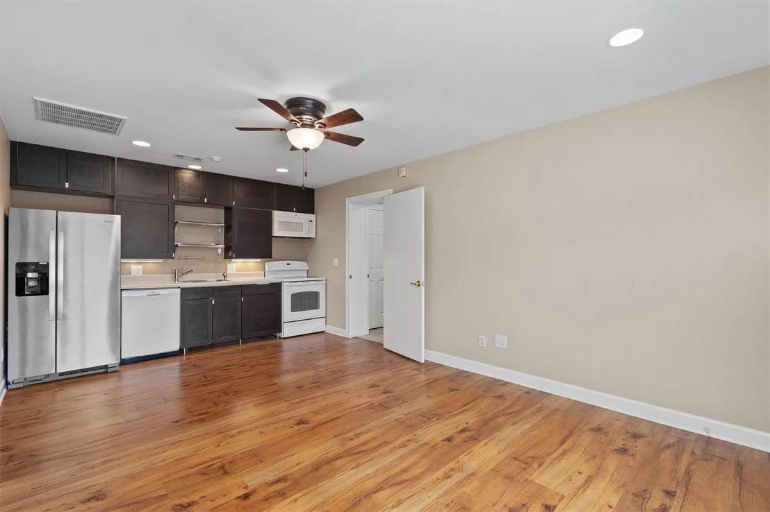 Photo of 531 Dennis DR