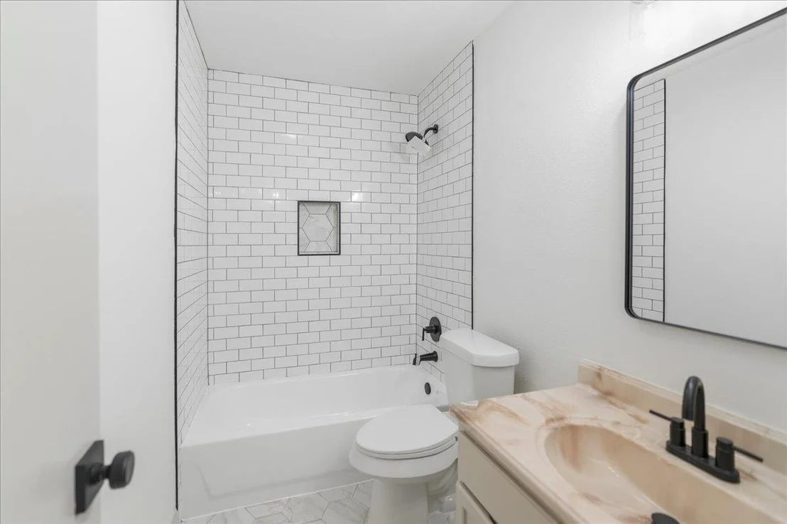 Photo of 2305 Donna DR