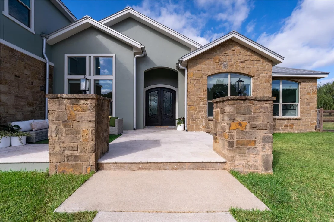 Photo of 724 Chama TRCE