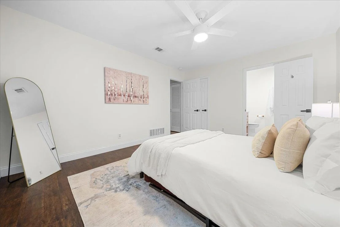 Photo of 5305 Fairmont CIR