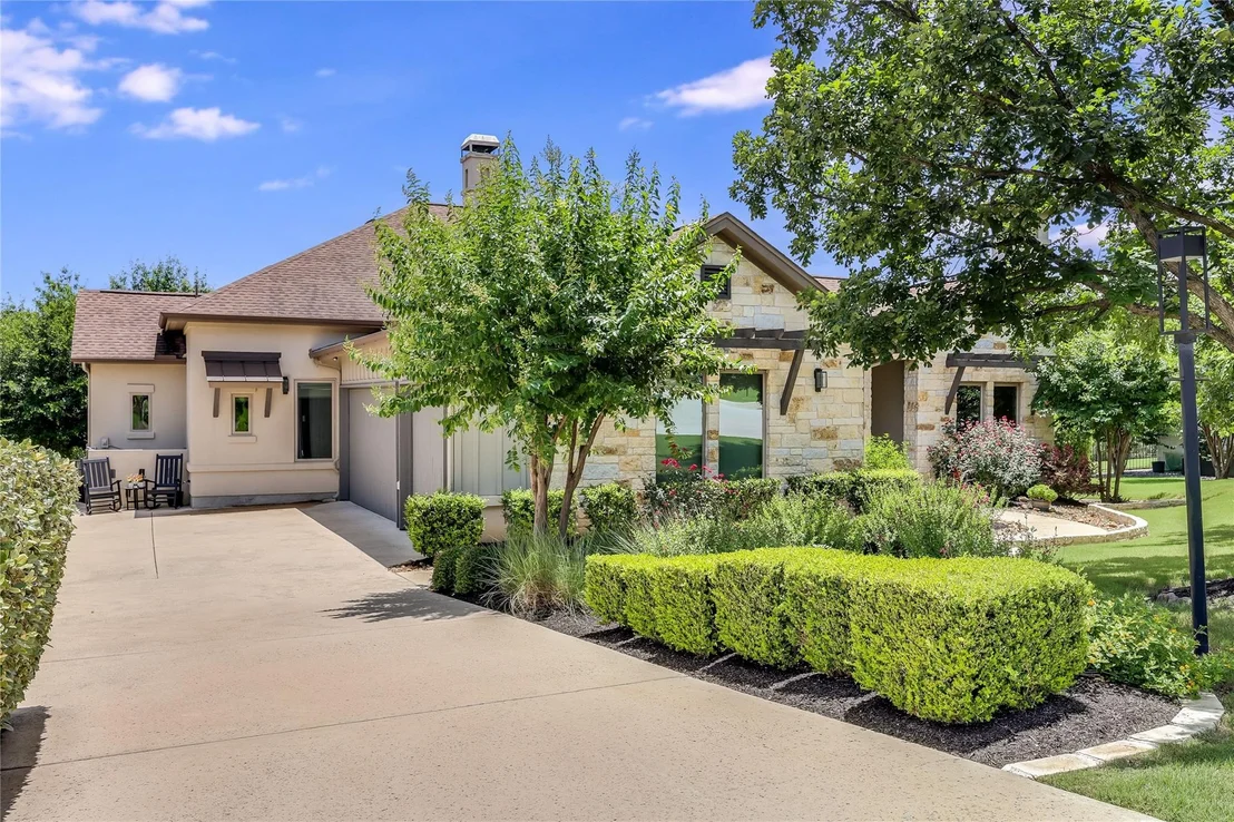 Photo of 802 Crestone Stream DR