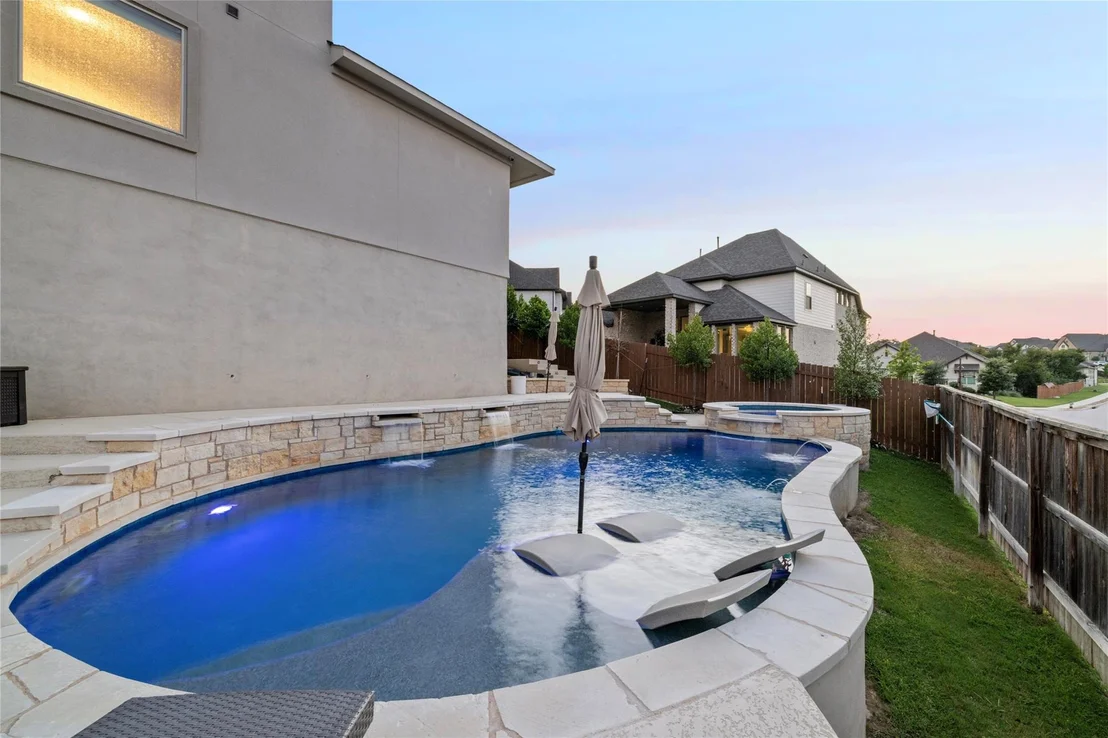 Photo of 177 Catani LOOP