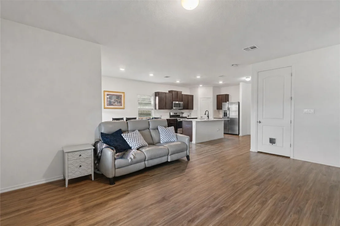 Photo of 832 Mallow RD