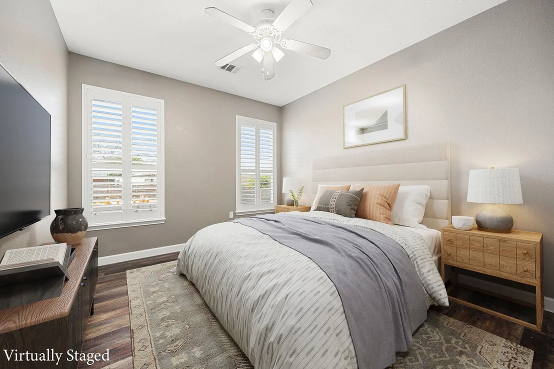Photo of 4805 Louis Ave