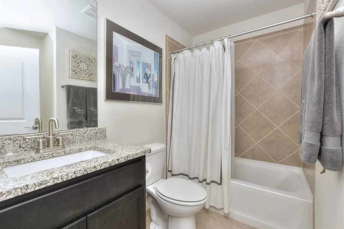 Photo of 838 Hamilton LN