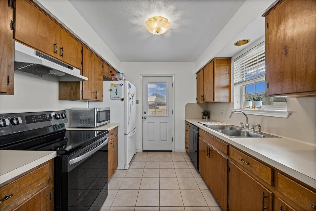 Photo of 403 County View RD