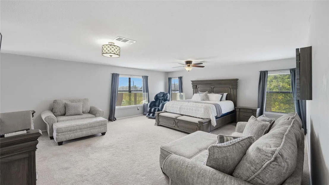 Photo of 585 Siebert DR