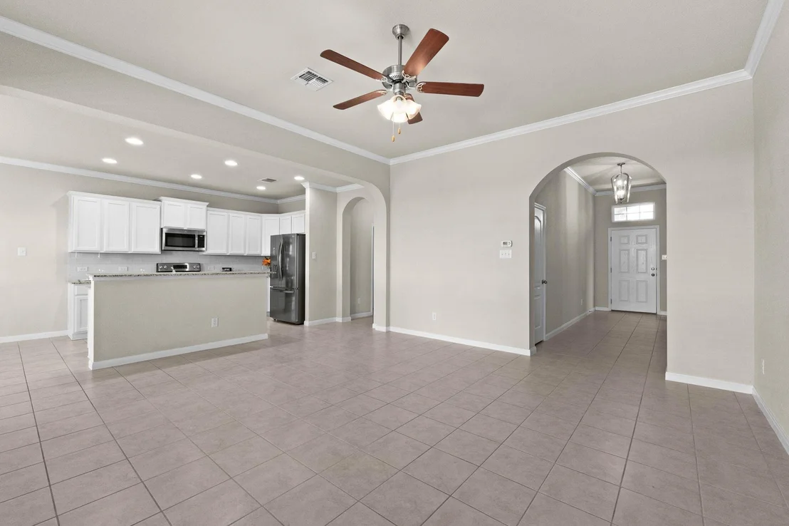 Photo of 6142 Fairburn CT