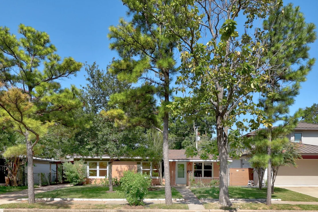 Photo of 5014 W Frances PL