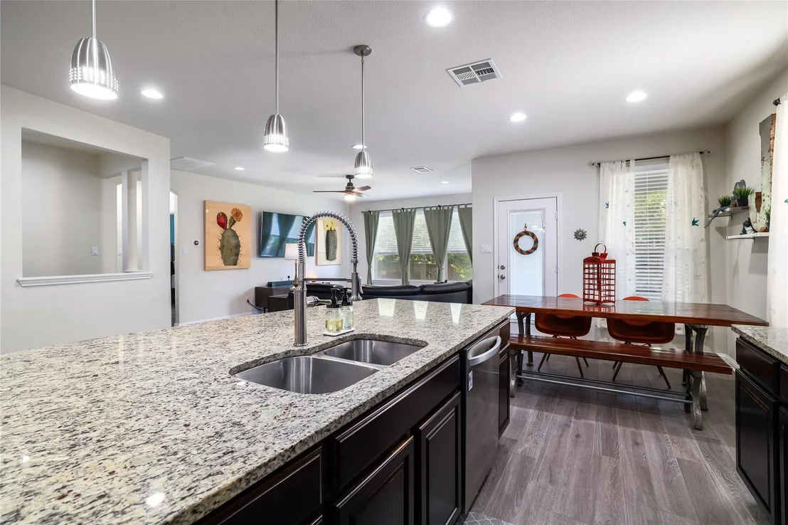 Photo of 3637 Penelope WAY