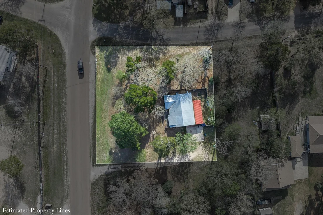 Photo of 213 Indian Oak DR
