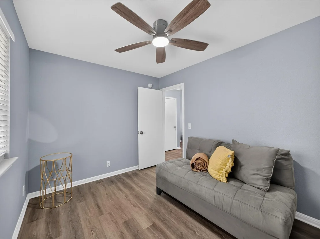 Photo of 14303 Cummins WAY