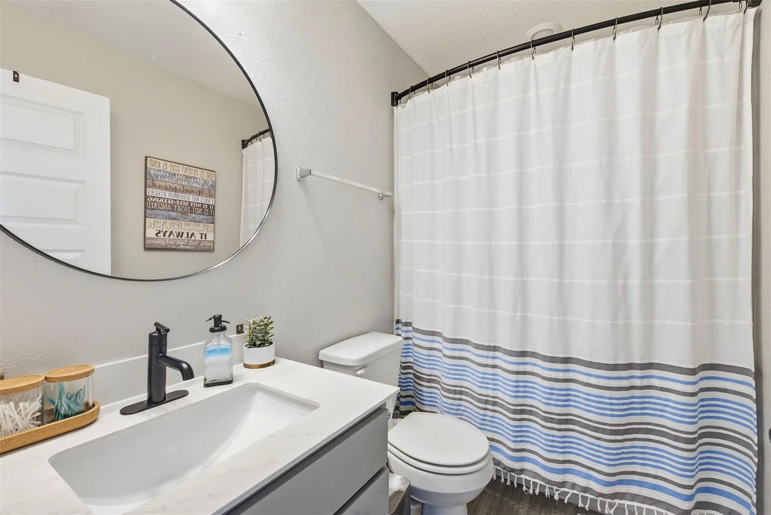 Photo of 1506 Dragonfly LOOP