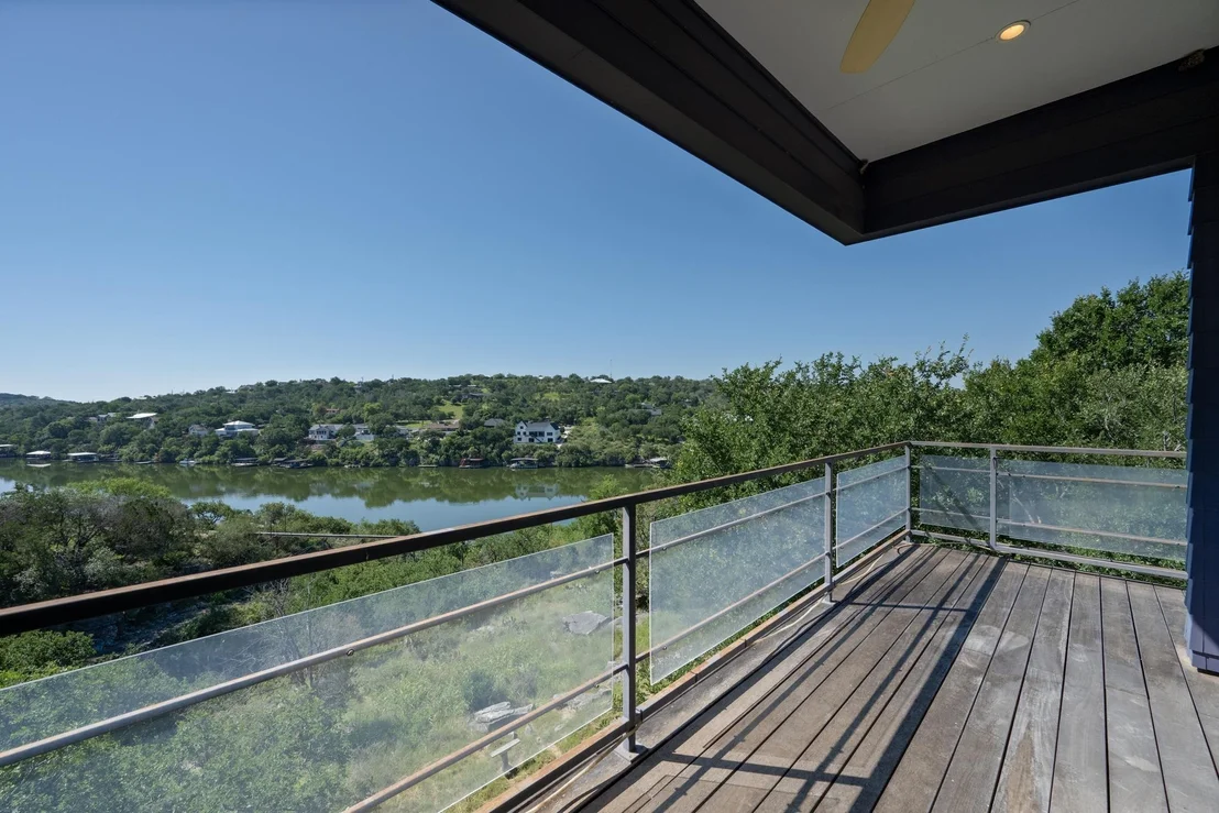 Photo of 401 Crestview DR