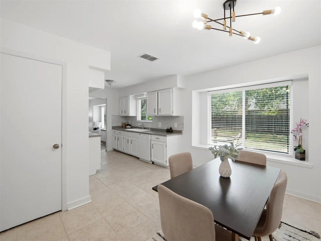 Photo of 7001 Windrift WAY