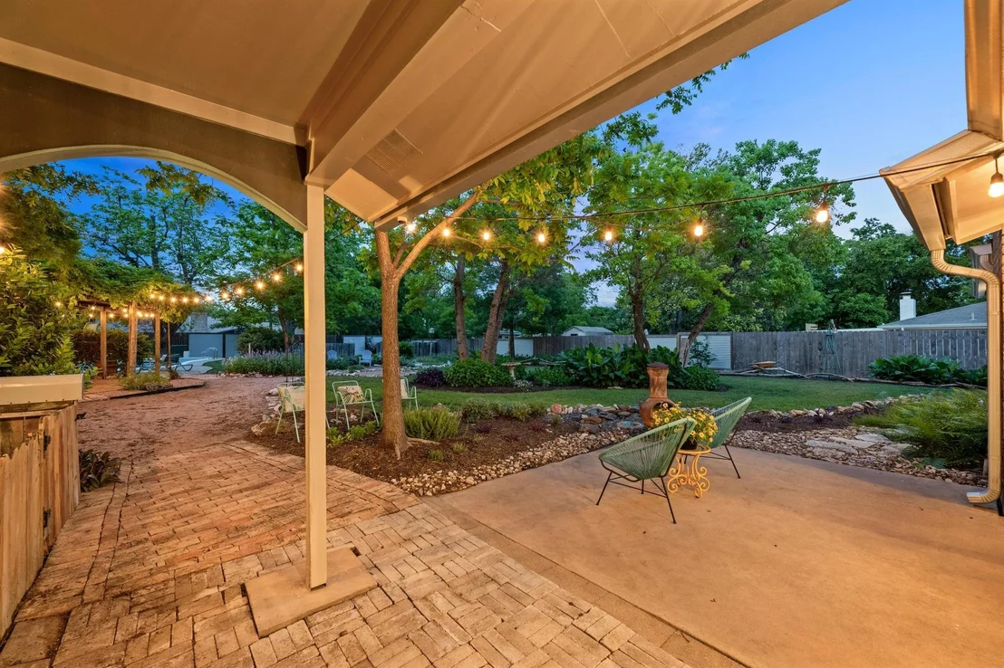 Photo of 2400 Rustic Oak LN