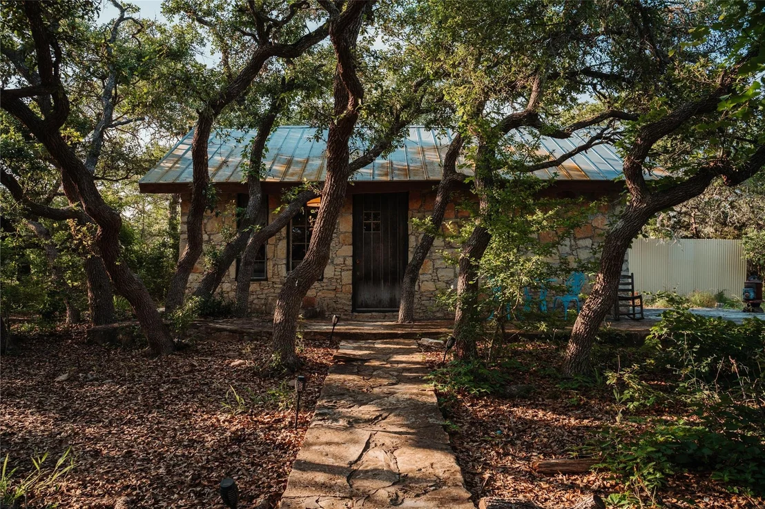 Photo of 435 Spangenberg RD