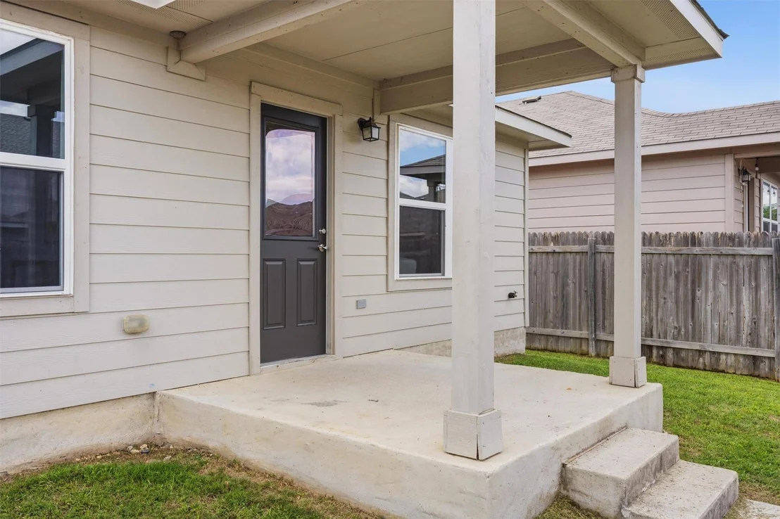 Photo of 201 Yoakum ST