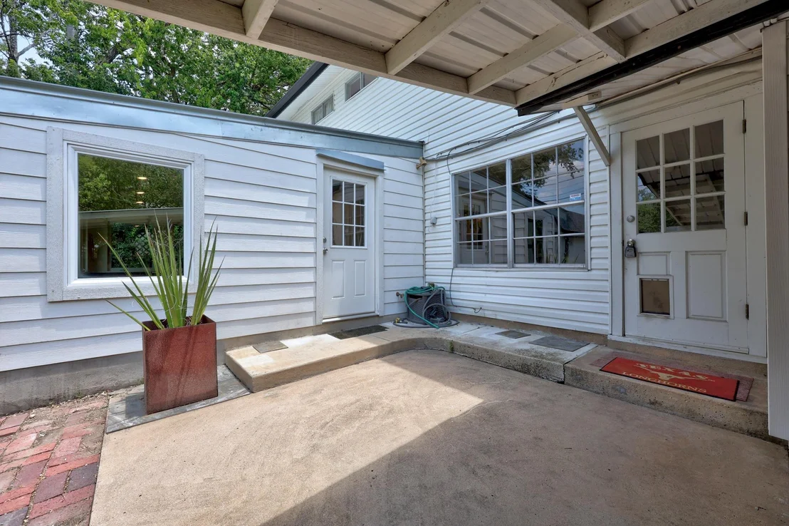 Photo of 6912 Langston DR
