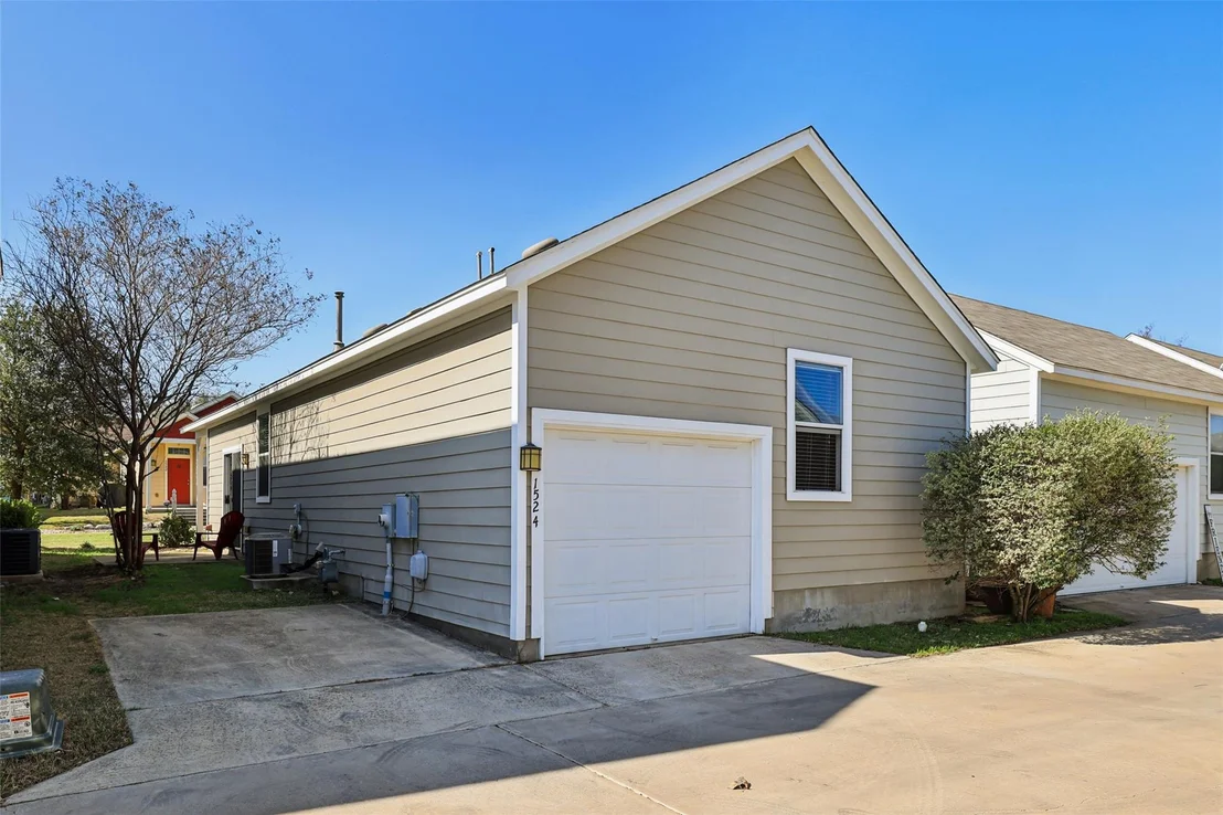 Photo of 1524 Sanders