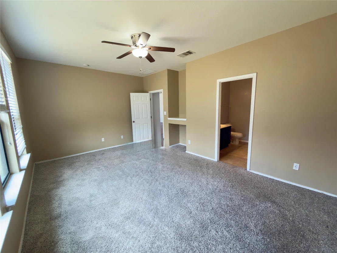 Photo of 825 Watson WAY