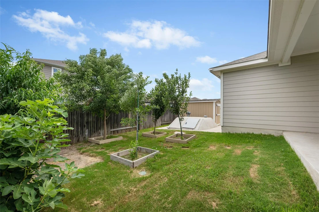 Photo of 101 Quiet Man DR