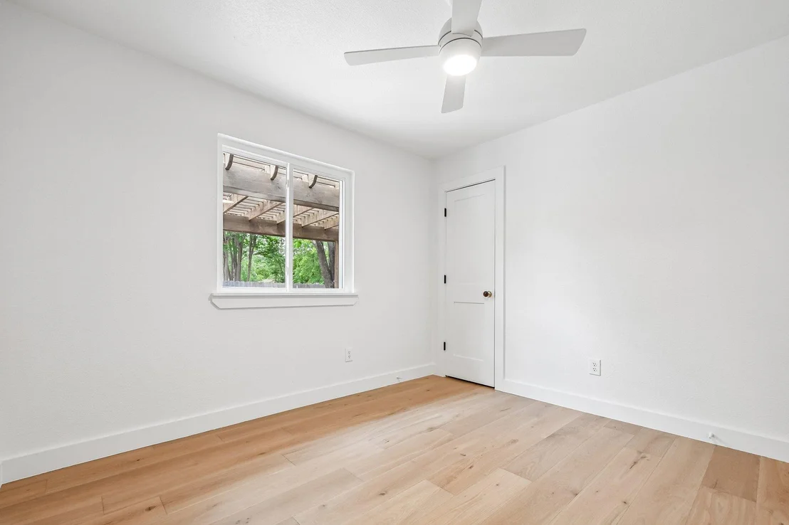 Photo of 3216 Plantation RD