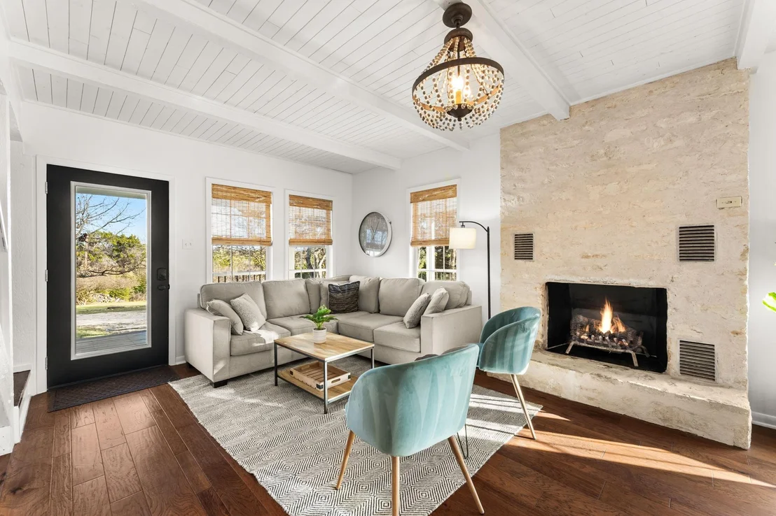 Photo of 350 Springlake DR