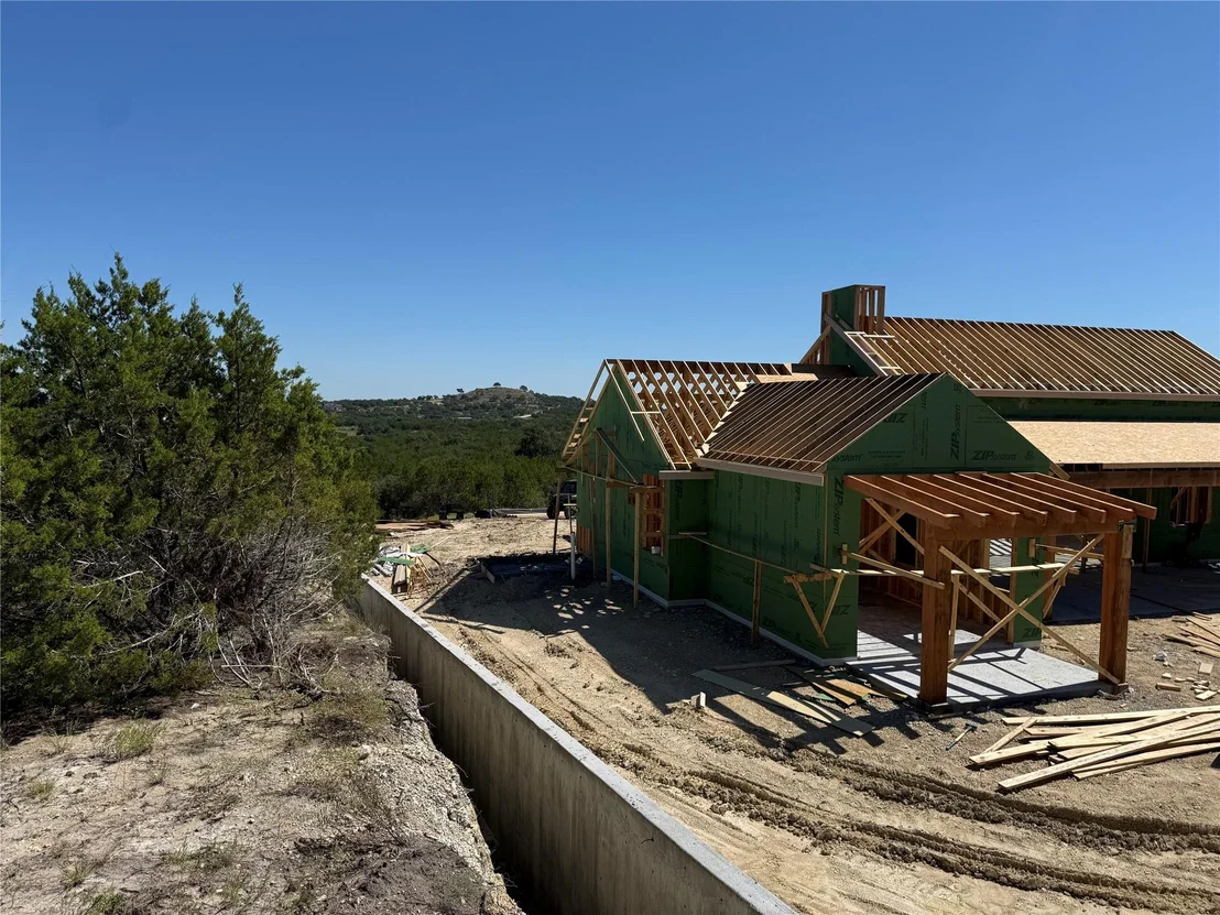 Photo of 225 Round Mountain DR