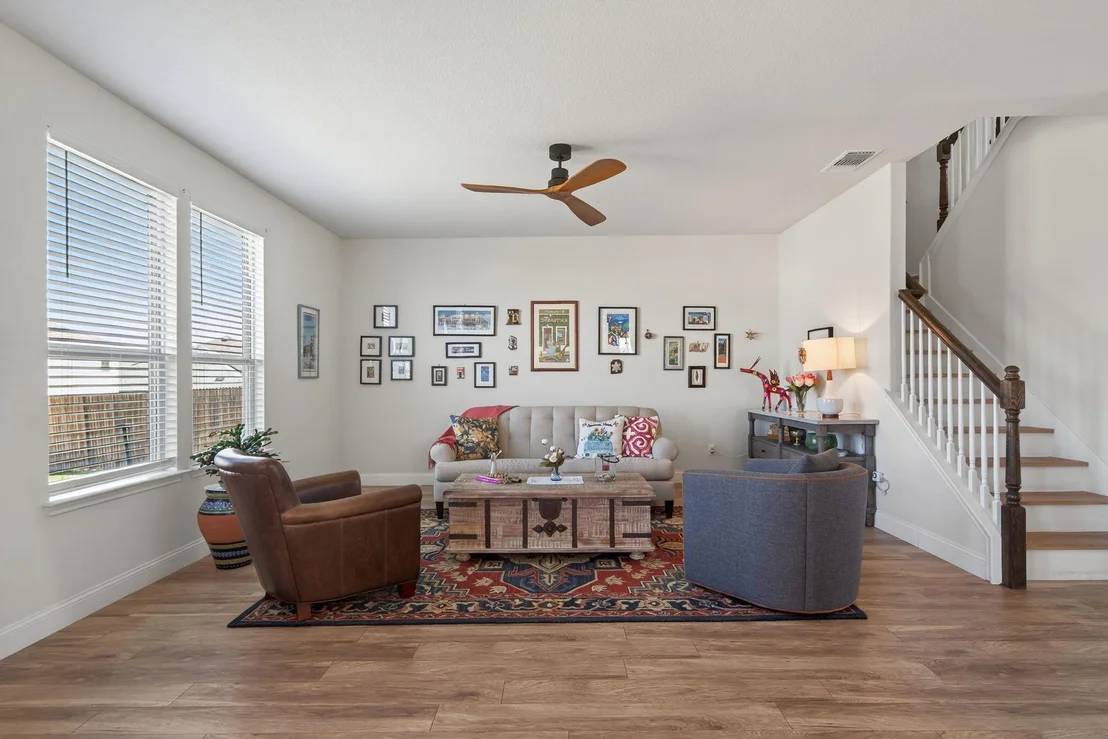 Photo of 613 Whitman Ave