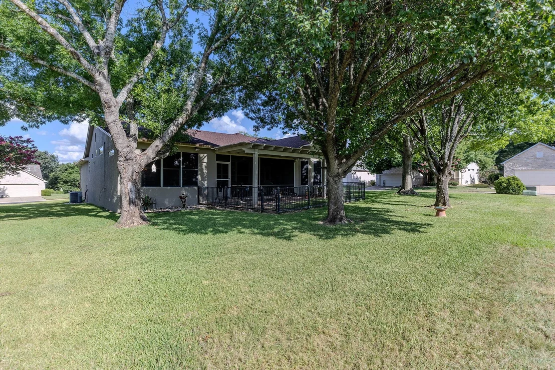 Photo of 101 Morning Glory CIR