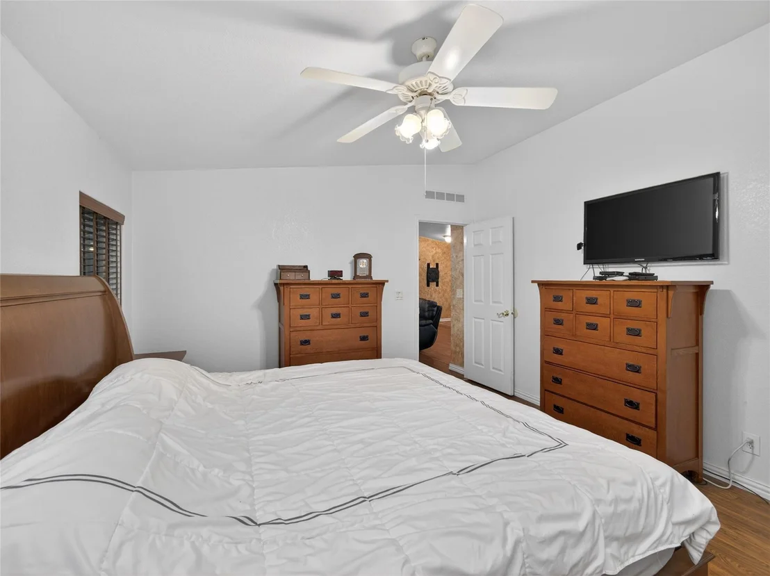 Photo of 279 Highline DR